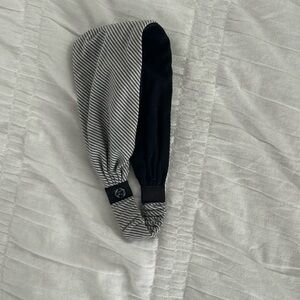 lululemon reversable headband black and striped